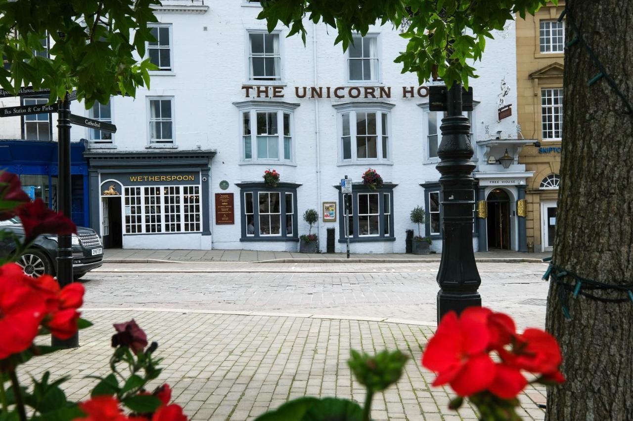 The Unicorn Hotel Wetherspoon Ripon Exterior foto